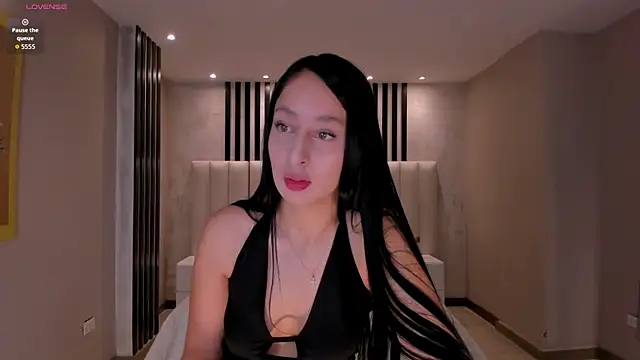 AmaraDivine online show from April 1, 11:33 am