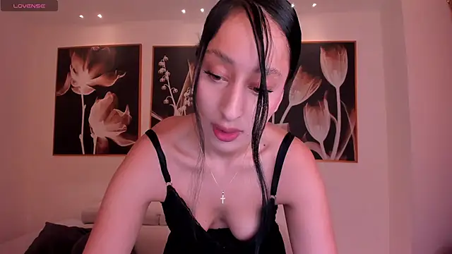 AmaraDivine online show from February 26, 11:32 am