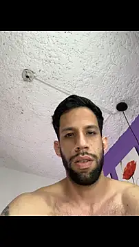 Snapshot of Karim_mansur chatting on June 15, 2:39 pm Karim mansur online show from June 15, 2:39 pm