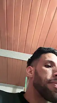 Snapshot of Karim_mansur chatting on March 2, 4:57 am Karim mansur online show from March 2, 4:57 am