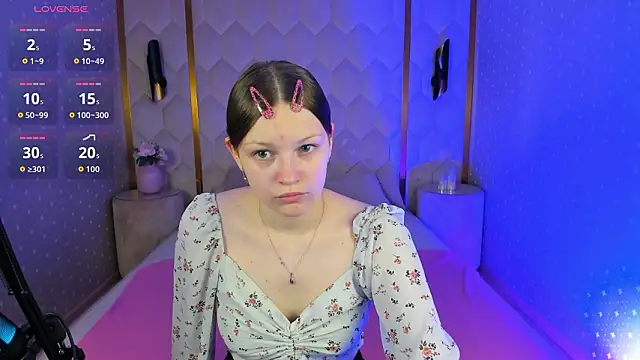 LauraBev online show from March 15, 5:47 am