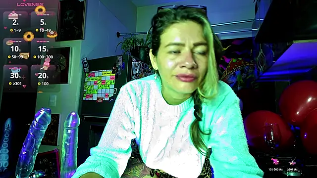 oriana thomson01 online show from March 13, 4:39 am