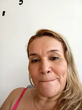 charlotte milf30 online show from March 8, 2:31 pm