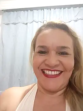 charlotte milf30 online show from April 8, 11:39 pm