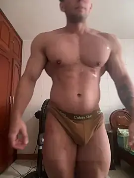 Valentinacouple online show from June 10, 4:41 pm
