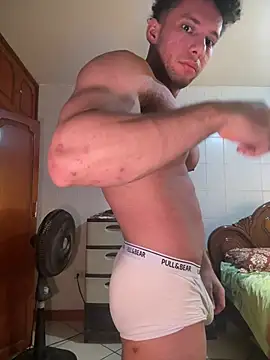 Valentinacouple online show from June 11, 4:26 pm