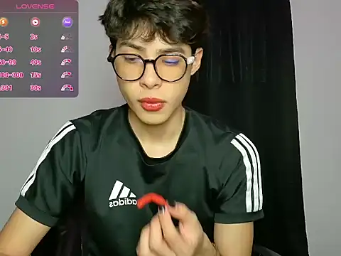 leotnk online show from February 19, 9:34 pm