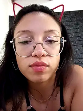 Snapshot of Moondefuego chatting on March 21, 12:20 pm Moondefuego online show from March 21, 12:20 pm