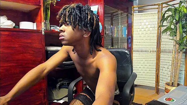 Mashall lee online show from March 26, 6:06 pm