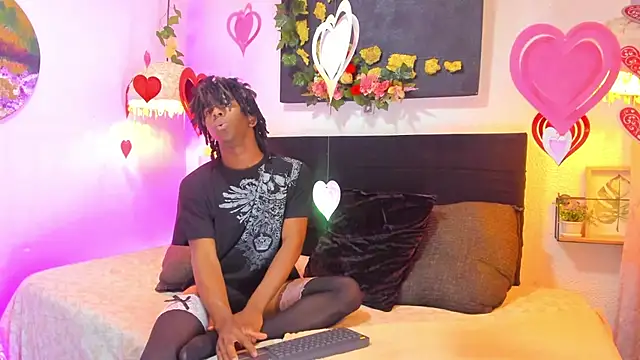 Snapshot of Mashall_lee chatting on February 23, 7:25 pm Mashall lee online show from February 23, 7:25 pm