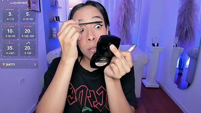 saori katsumi  online show from April 14, 11:26 am