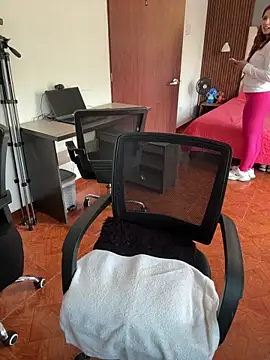 Luna rousse26 online show from March 10, 12:31 pm