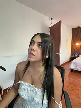 Luna rousse26 online show from April 1, 12:06 pm