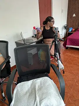 Luna rousse26 online show from March 13, 12:32 pm