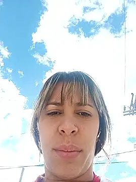 Snapshot of kiki_milu chatting on June 1, 7:46 pm kiki milu online show from June 1, 7:46 pm