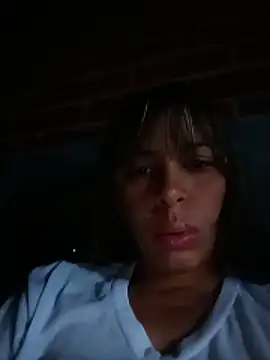Snapshot of kiki_milu chatting on May 31, 10:32 pm kiki milu online show from May 31, 10:32 pm