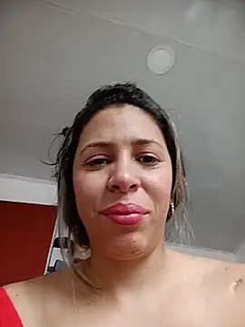 Snapshot of kiki_milu chatting on July 7, 1:25 pm kiki milu online show from July 7, 1:25 pm