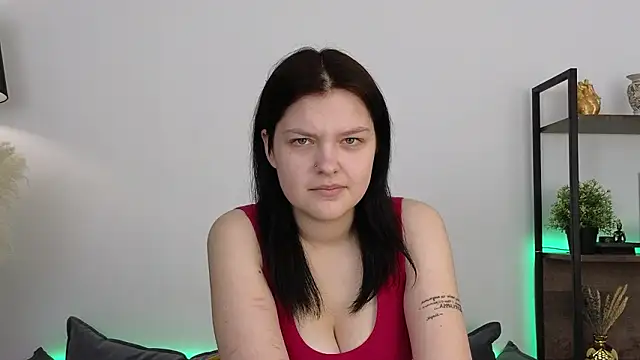 Snapshot of DeliaEffy chatting on February 19, 10:07 pm DeliaEffy online show from February 19, 10:07 pm