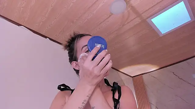 your whore Salome online show from March 28, 7:04 pm