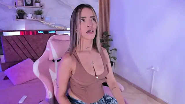 your whore Salome online show from March 13, 6:35 pm