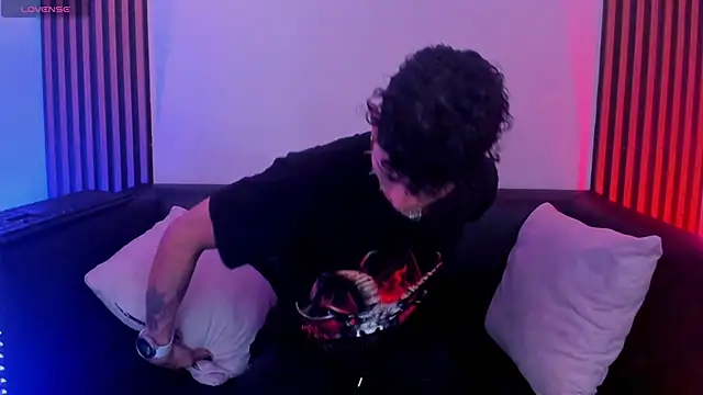 Maximoking26 online show from May 21, 2:31 am