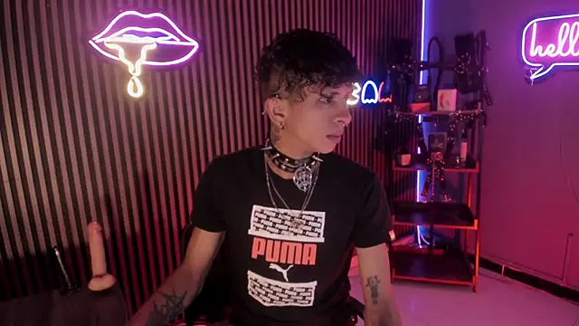 Maximoking26 online show from April 20, 4:48 am