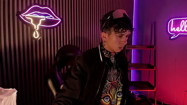 Maximoking26 online show from March 27, 4:21 am