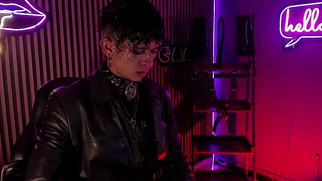 Maximoking26 online show from March 20, 3:18 am