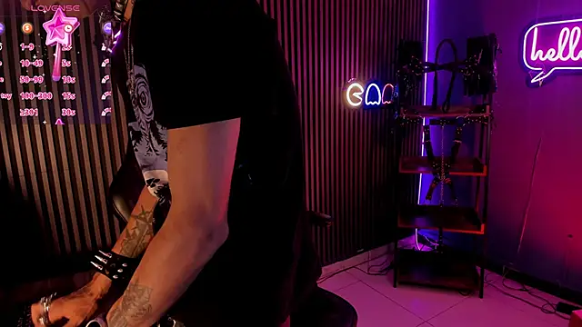 Maximoking26 online show from April 12, 5:22 am