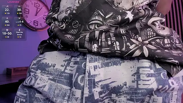 Maximoking26 online show from March 12, 5:13 am