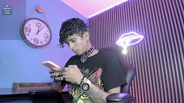 Maximoking26 online show from March 9, 4:16 am