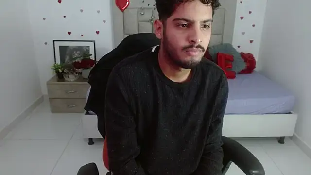 Snapshot of mister_fox723 chatting on February 22, 5:10 am mister fox723 online show from February 22, 5:10 am