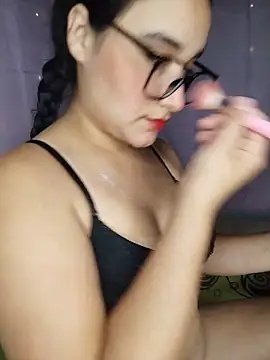 kloe-Dubois online show from May 13, 3:24 am