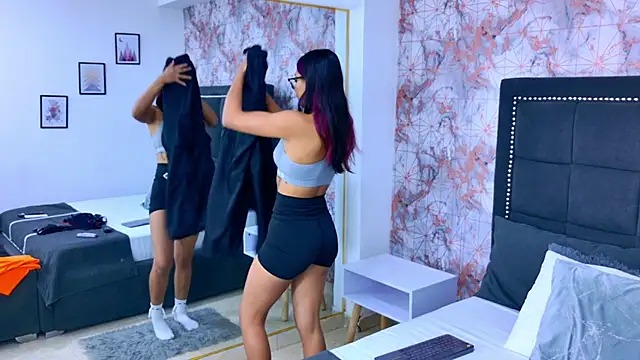 Snapshot of Raven_Gloomy chatting on February 26, 11:43 am Raven Gloomy online show from February 26, 11:43 am