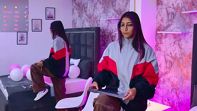 Raven Gloomy online show from April 1, 12:17 pm