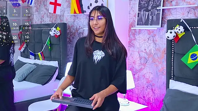 Raven Gloomy online show from July 4, 12:21 pm