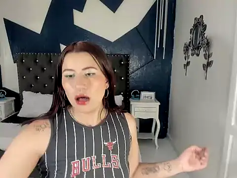 sara gray   online show from February 21, 7:27 pm