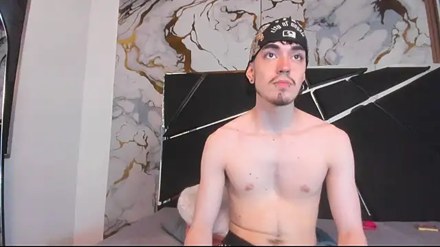 Couple In Heat online show from March 24, 7:36 pm