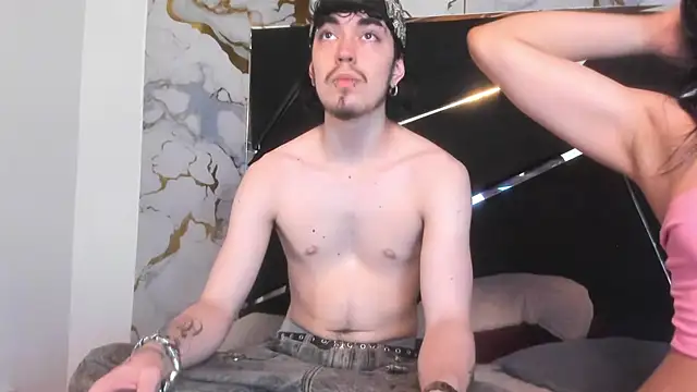 Couple In Heat online show from March 16, 8:44 pm