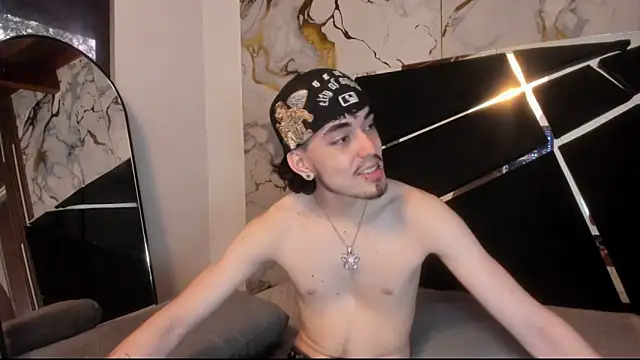 Couple In Heat online show from March 26, 7:45 pm