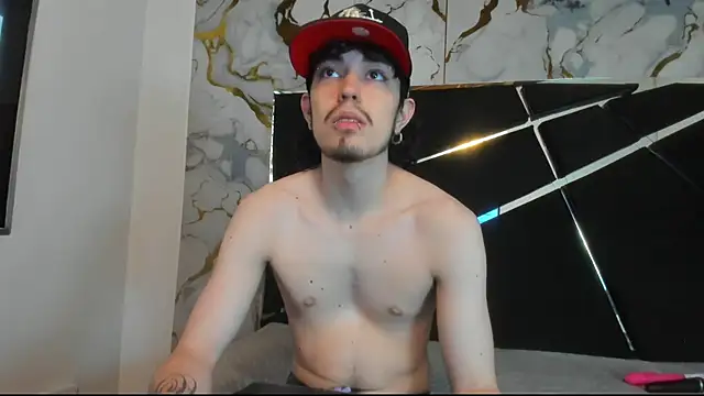 Couple In Heat online show from March 19, 7:36 pm