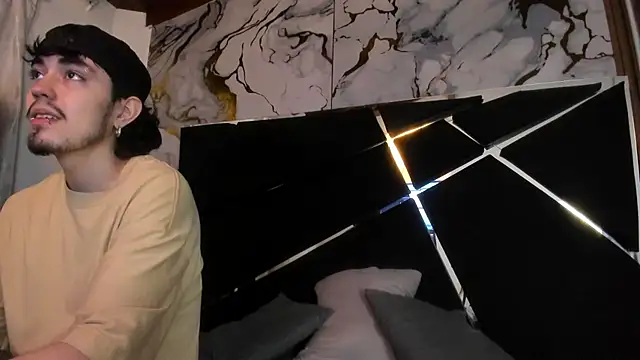 Couple In Heat online show from February 24, 7:37 pm