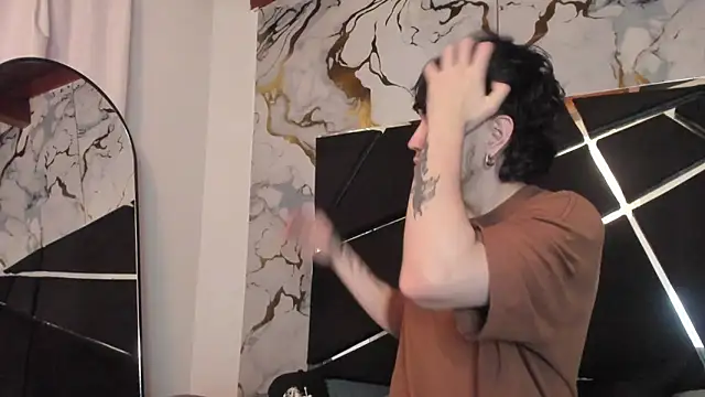 Couple In Heat online show from April 16, 8:42 pm