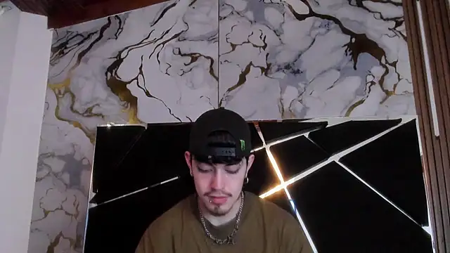 Couple In Heat online show from February 26, 8:20 pm