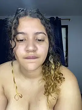 goodgirlxxl online show from March 18, 11:46 am