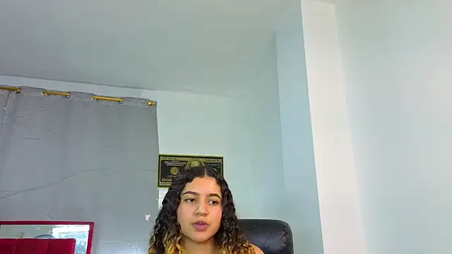 goodgirlxxl online show from June 1, 1:06 am