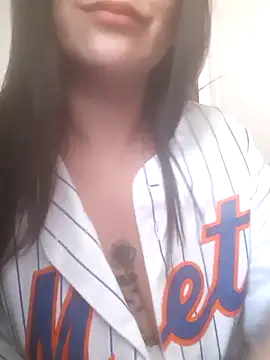 Me3l online show from March 7, 6:02 pm