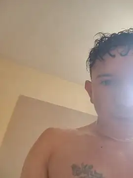 HOTCANINO online show from February 15, 9:14 pm