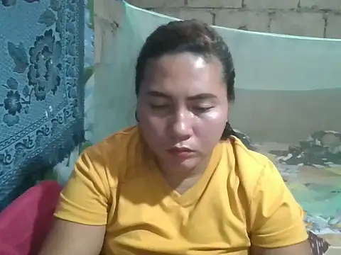 Snapshot of lady_hermosa00 chatting on February 26, 6:13 am lady hermosa00 online show from February 26, 6:13 am