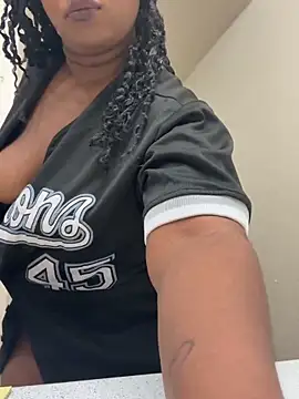 ShortcakeMochaa online show from February 24, 8:42 pm